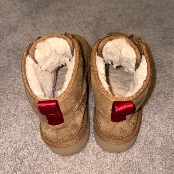 UGG Tan Suede Boots with Plush Lining - Picture 5 of 6